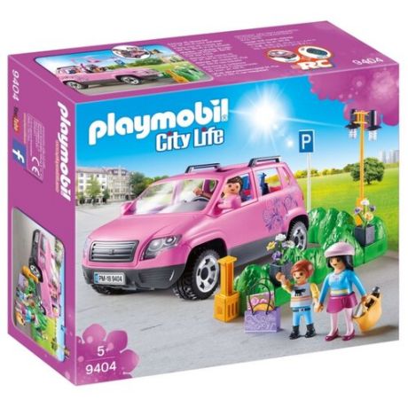 Конструктор Playmobil City Life 9404 Семейный автомобиль с парковочным местом