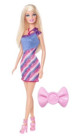 Barbie В модной одежде с аксессуарами