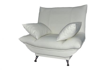 Кресло для отдыха "Гранс" в наличии в матовом белом кожзаме