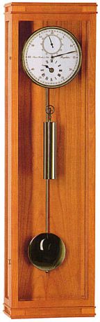 Hermle Деревянные настенные механические часы с маятником и боем Hermle 70875-160761