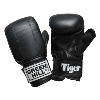 Green Hill GreenhillБоксерские перчатки Green Hill Tiger PMT-2060 S (черные)