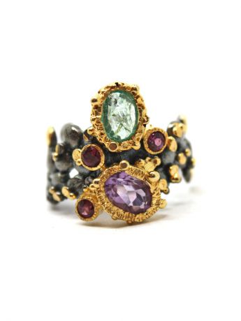 Ювелирные кольца KARMONIA Серебряное кольцо с камнями: изумруд, аметист, турмалин.