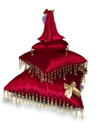 Подушки декоративные МИЛИСА Подушка "Новогодняя елка" красная