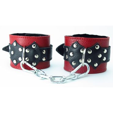 BDSM Арсенал кожаные наручники с натуральным мехом и пряжкой, красно-черные На регулируемых ремешках