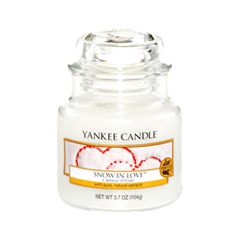 Ароматическая свеча Yankee Candle Snow In Love Small Jar Candle (Объем 104 г)