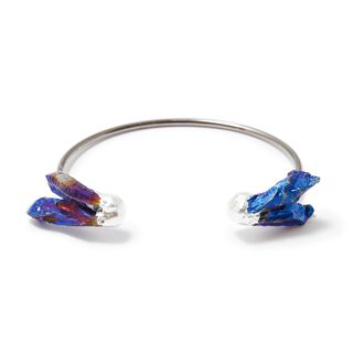 Браслеты Wisteria Gems Незамкнутый браслет с синими кристаллами