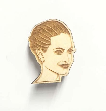 Сувенир, ФАНЕРА, Значок деревянный, с выжженным рисунком, Джоли
