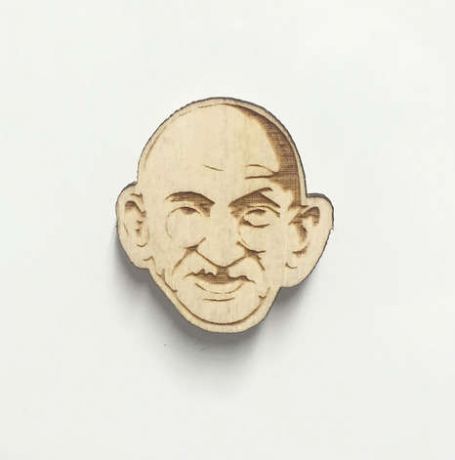 Сувенир, ФАНЕРА, Значок деревянный, с выжженным рисунком, Ганди