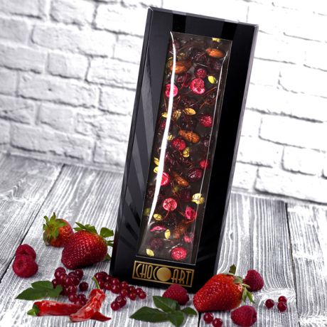 Горький шоколад ручной работы Chocoart 65% с добавлением ягод, семян тыквы и перца чили (100 г)