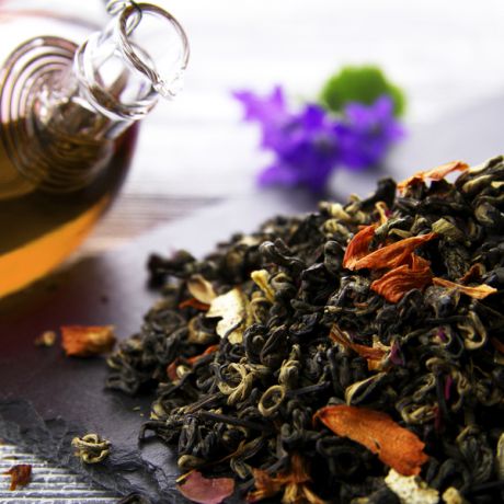 Ароматизированный чёрный чай "Лепестки лилии и розы" (50 г)