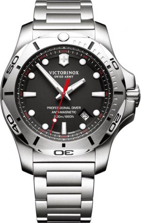 Мужские часы Victorinox 241781