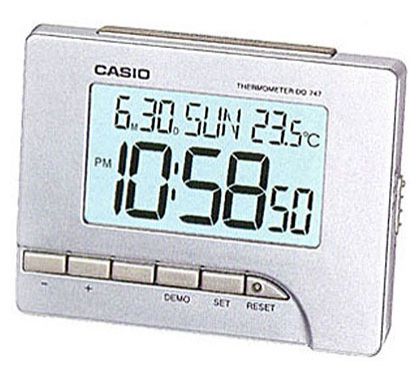 Настольные часы Casio DQ-747-8E