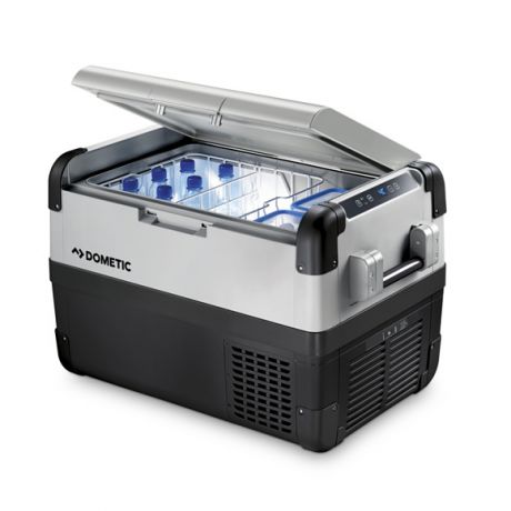 Компрессорный автохолодильник Dometic CoolFreeze CFX 50W (50 л, 12/24/220 В, охлаждение/заморозка)