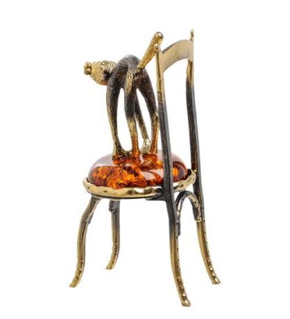 AM-1577 Фигурка "Кот на стуле" (латунь, янтарь)