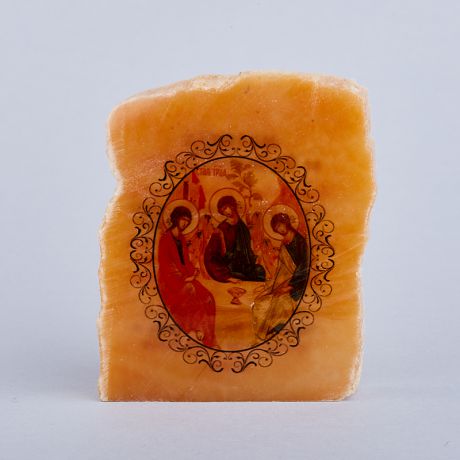 Срез с изображением Святая Троица с молитвой селенит 5х5,5 см