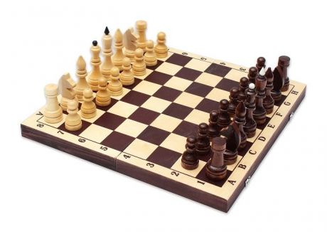 Шахматы турнирные,лакированные в комплекте с доской 400*200*55мм ИН-4030