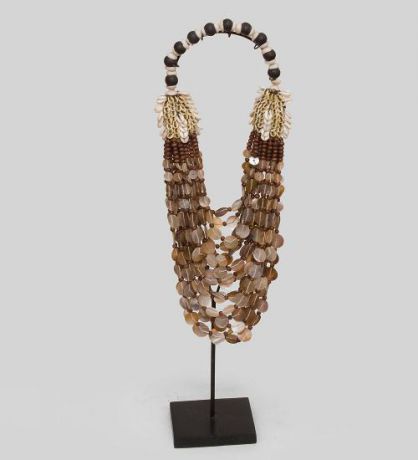27-023 Ожерелье аборигена (Папуа)