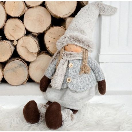Интерьерная кукла "Девочка в зимнем костюме", 40 см