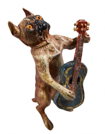 Скульптура Статуэтка "Мопс с гитарой". Венская бронза. Австрия, начало XX века
