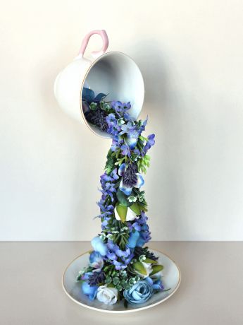 Искусственные цветы Парящая кружка, голубой