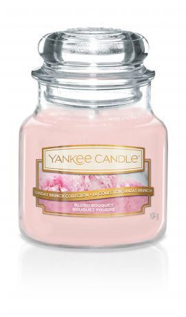 Свеча ароматизированная Yankee Candle "Пудровый букет Blush Bouquet 104гр / 25-45 часов"1610859E, розовый