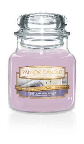 Свеча ароматизированная Yankee Candle "Медово-лавандовый пломбир Honey Lavender Gelato 104гр / 25-45 часов"1521690E, сиреневый