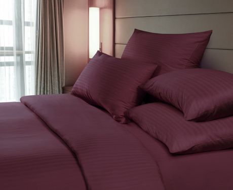 Комплект белья "Verossa", 2-спальный, наволочки 50х70 см, цвет: бордовый