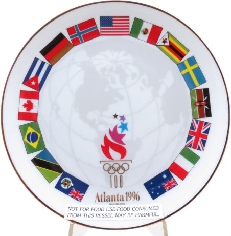 Декоративная коллекционная тарелка "Парад Наций. Коллекция Олимпийский дух: Aтланта 1996 - Столетие Олимпийского Движения". Фарфор, деколь, золочение, США, Hallmark, 1992