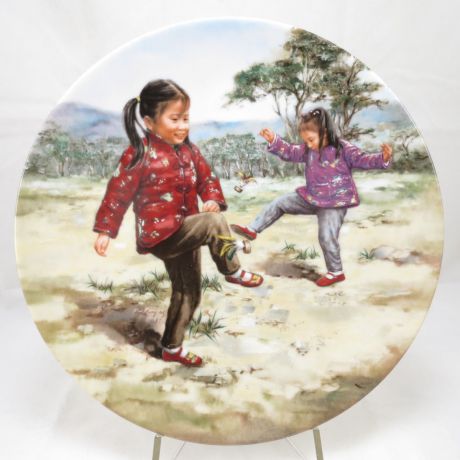 Декоративная тарелка "Китайские Детские Игры: Лянга". Фарфор, деколь. Тайвань, Pavilion of T