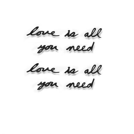 Украшение на стену Umbra "Love is all you need"