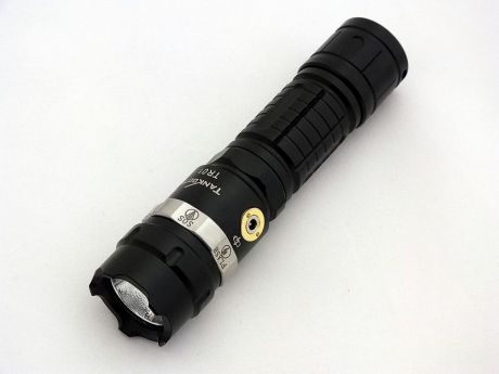 Светодиодный фонарь TANK007 TR01 с комплектацией