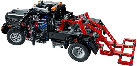 Пластиковый конструктор LEGO 9395
