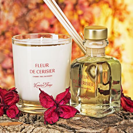 Подарочный набор Les Lumieres du Temps Цветок вишни: аромадиффузор, 100 мл + ароматическая восковая свеча, 180 г + тростниковые палочки