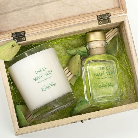 Подарочный набор Les Lumieres du Temps Зеленый чай: аромадиффузор, 100 мл + ароматическая восковая свеча, 180 г + тростниковые палочки