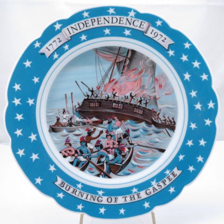 Декоративная тарелка из серии "Война За Независимость США: Сожжение Гаппе, 1772-1972", фарфор, деколь