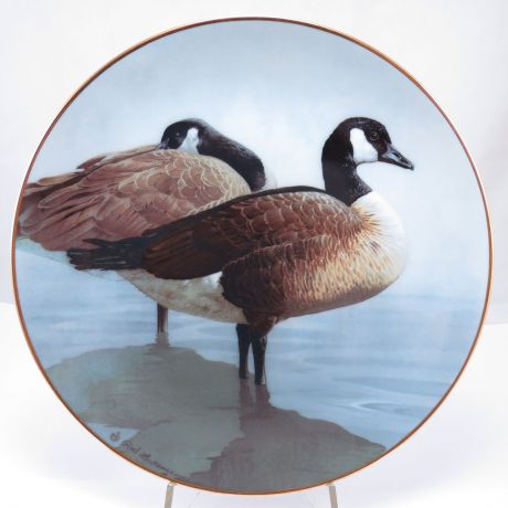 Декоративная тарелка Hamilton Collection "Американские Водоплавающие Птицы: Канадские Гуси", фарфор, деколь, золочение