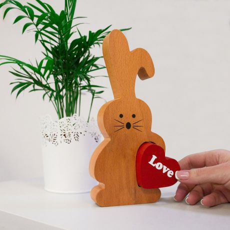 Фигурка декоративная Дубравия Заяц с сердцем, SVE-101-001, Дерево