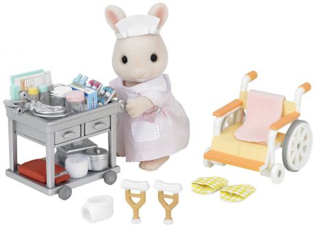 Sylvanian Families Игровой набор Медсестра с аксессуарами