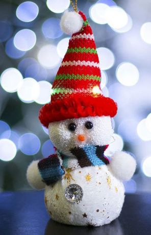 Игрушка световая Luazon Lighting "Снеговик в красной в шапочке", цвет: красный, 1 LED, 6 х 17 см