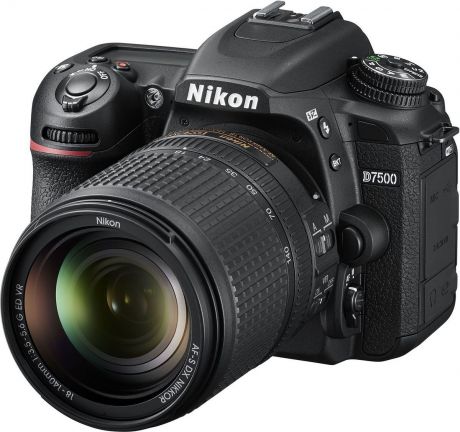 Nikon D7500 Kit 18-140 VR, Black зеркальная фотокамера