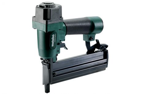 Скобозабиватель пневматический METABO DKNG 40/50 601562500 0,66 л/уд, кейс