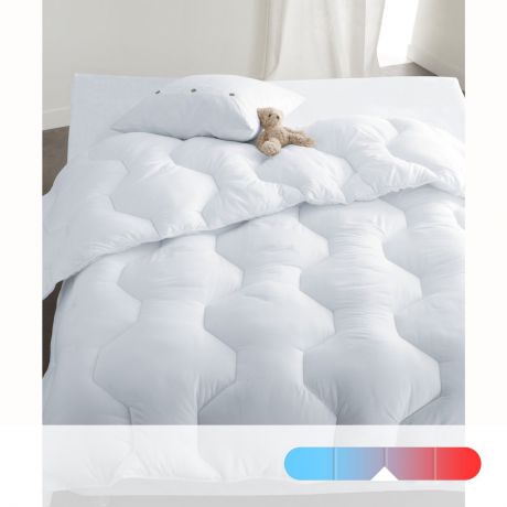 Комплект из двуспального одеяла из микрофибры 400 г/м² и 2 подушек с обработкой Microstop