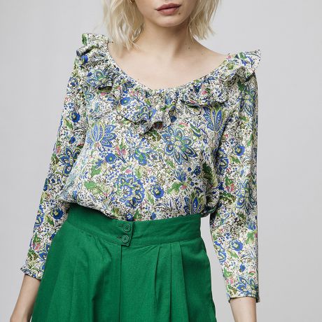 Блузка с круглым вырезом с воланом и цветочным рисунком