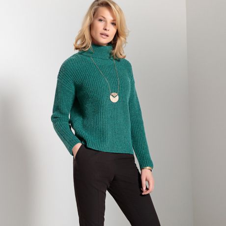 Пуловер однотонный с отворачивающимся воротником, из плотного трикотажа в рубчик
