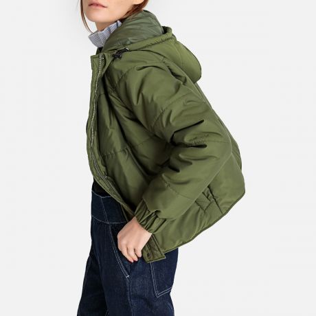 Куртка стеганая короткая с капюшоном, демисезонная модель