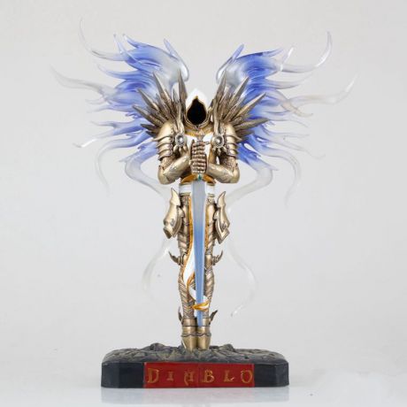 Фигурка Diablo III - Dark Seraphim (25 см)