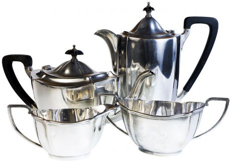 Чайно-кофейный набор из 4-х предметов эпохи Арт Деко. Металл, серебрение. Великобритания, первая половина 20 века