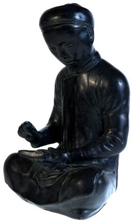 Статуэтка "Будда". Высота 21 см. Гипс, авторская работа. Austin prod., Западная Европа, 1961 год