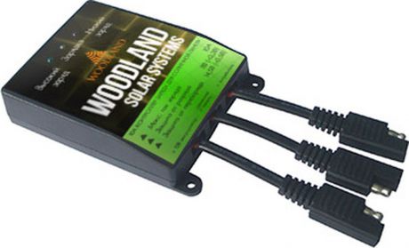 Контроллер заряда для солнечной панели Woodland 10А, 71425, черный