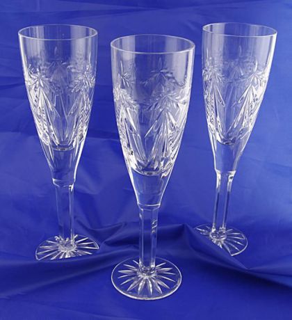 Комплект бокалов для шампанского на три персоны. Хрусталь, гранение. Фаберже, Франция, конец XX века